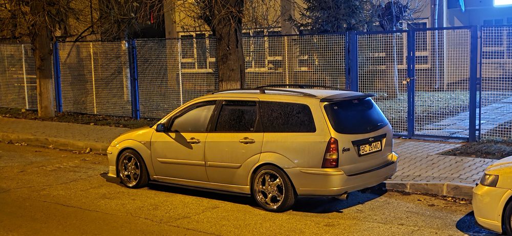 FORD Focus 2002 — imagine 4