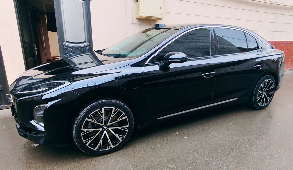 Hongqi e- qm5, 500 talik