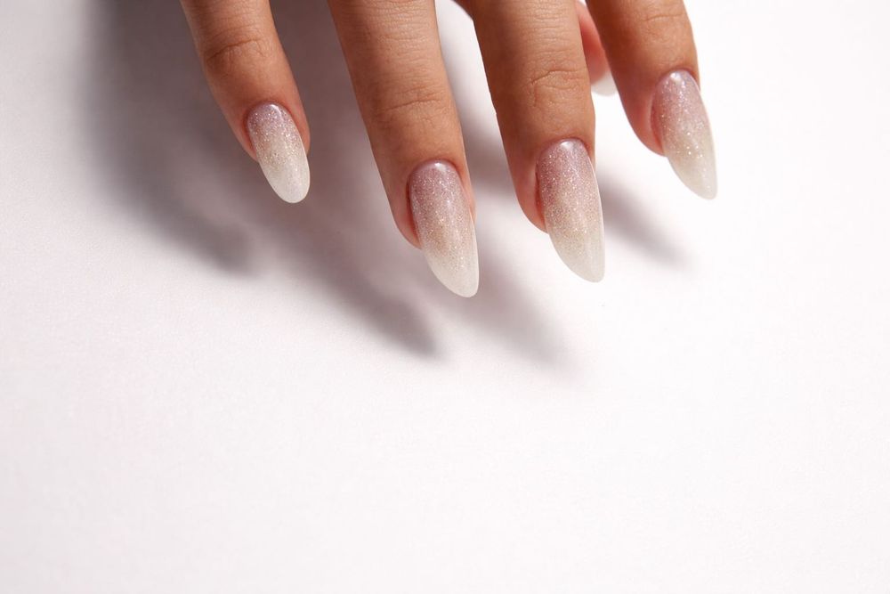 Tehnician unghii începător | Prețuri mici