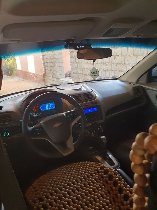 Mashina 2023 yil 117  000 ming yurgan halol prabegi 4 yangi bolon yang