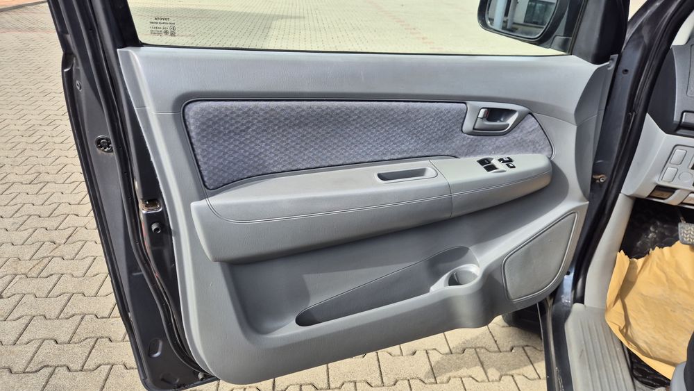 Toyota Hilux 2.5 D-4D Extra Cab – 2010 – 120 CP