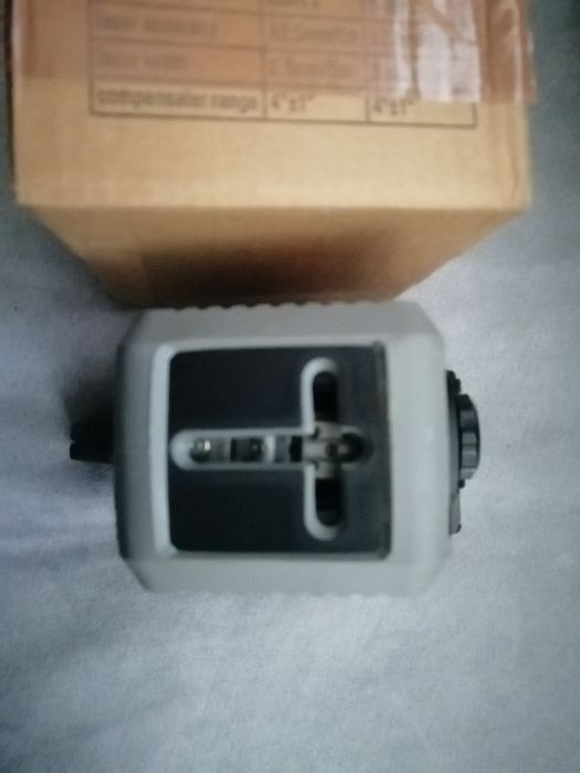 Лазерен нивелир 18W13