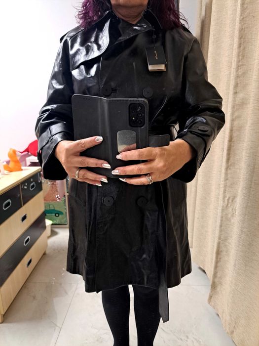 Haina piele fina massimo dutty noua cu eticheta,masura  M, 1800 lei