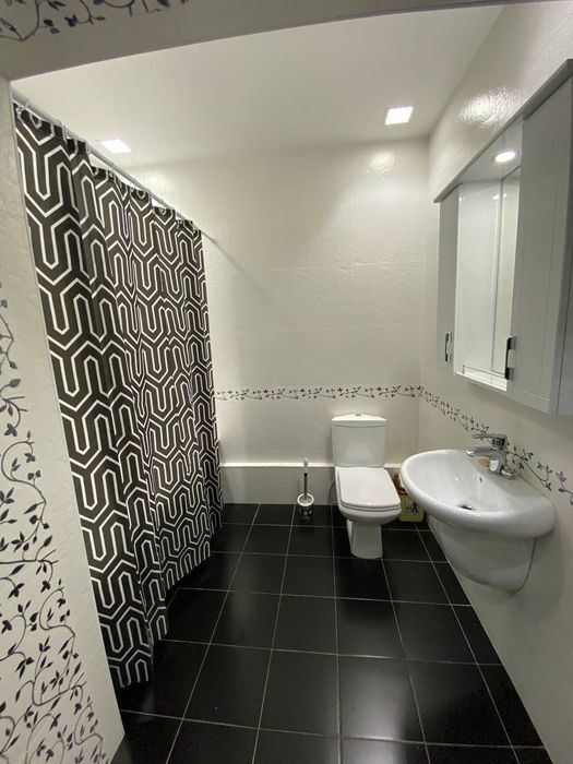 Paxtakor metrosi yonida 1 xonali kvartira ijaraga beriladi