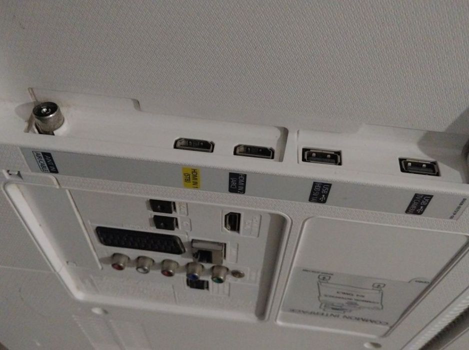 Смарт телевизор Samsung 81см.