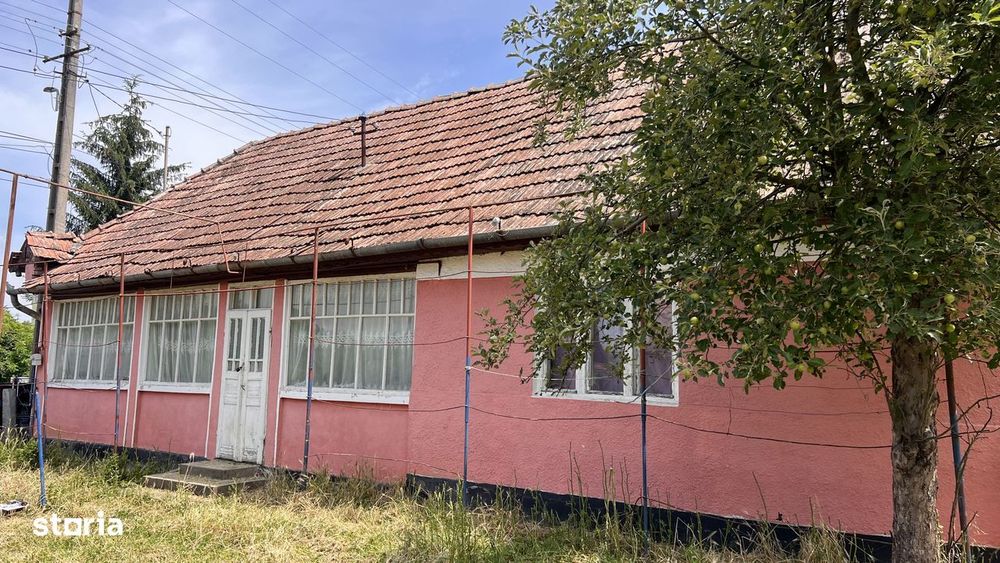 Gospodărie de vânzare cu 2.475 mp teren – Șeulia de Mureș