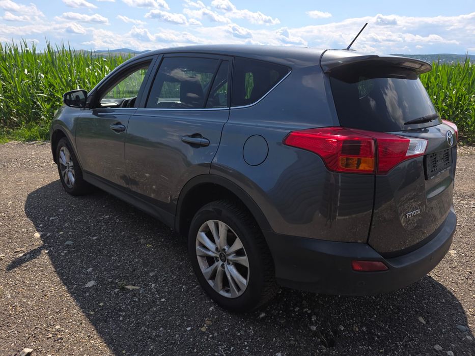 Toyota rav 4 2.2 diesel automată avariată