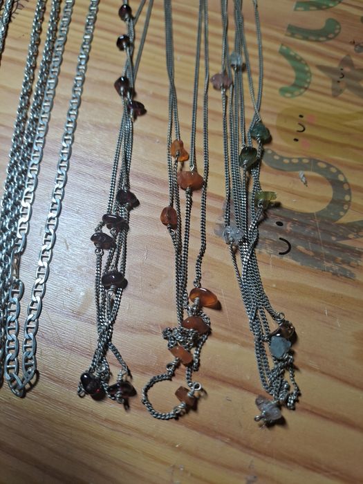 Lot argint compus din lanturi pentru femei