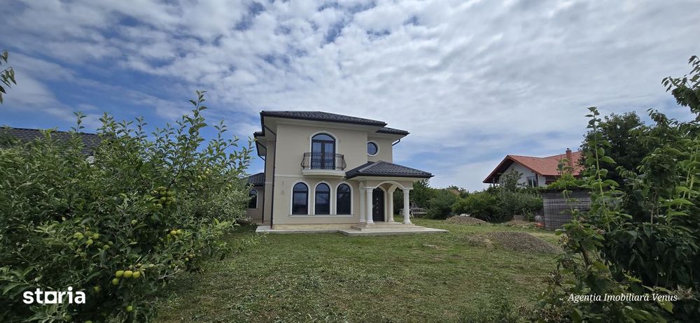 Casa noua cu etaj, zona Rediu