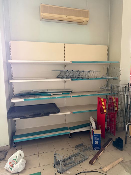 Стилаж за магазин В добро състояние