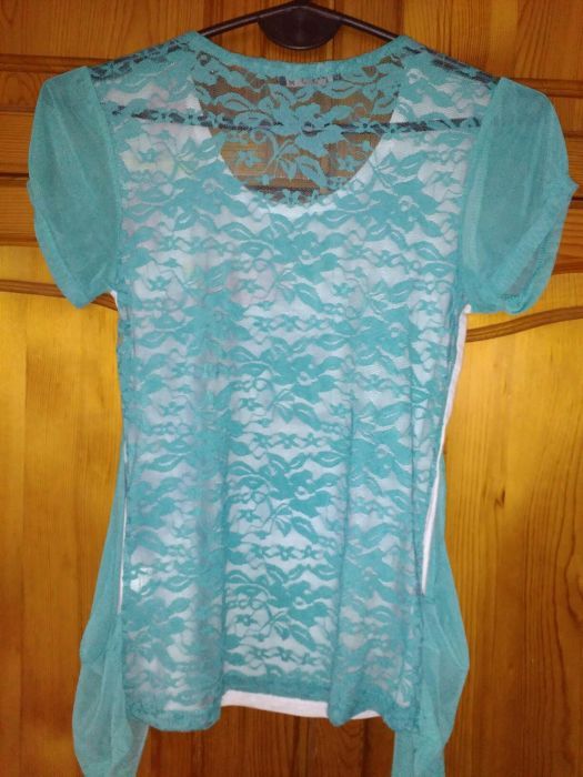 Детски тениски по 3 евро + подарък