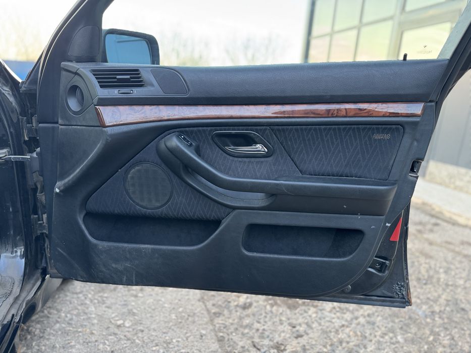 BMW E39 525d 163к.с  седан НА ЧАСТИ