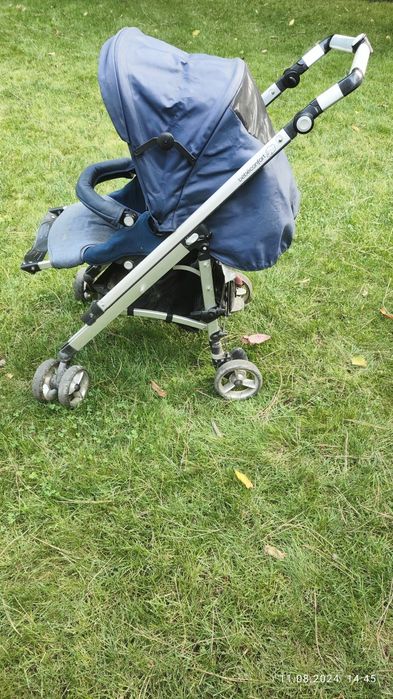 Продам хорошую коляску bebycomfort.