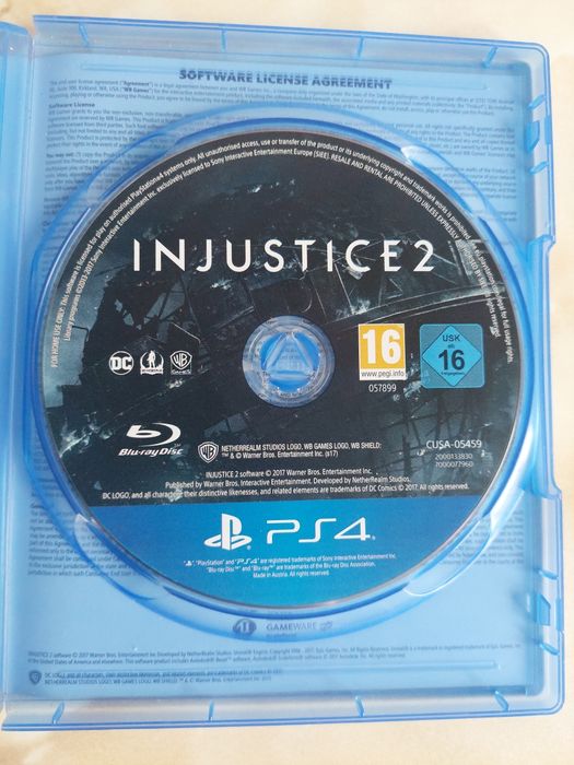 [PS4/PS5] Vând joc Injustice 2 pentru PlayStation 4 și 5 (ca nou) //poze reale