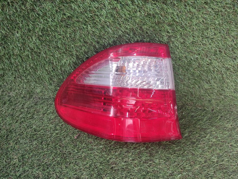 Фонарь mercedes Benz w211