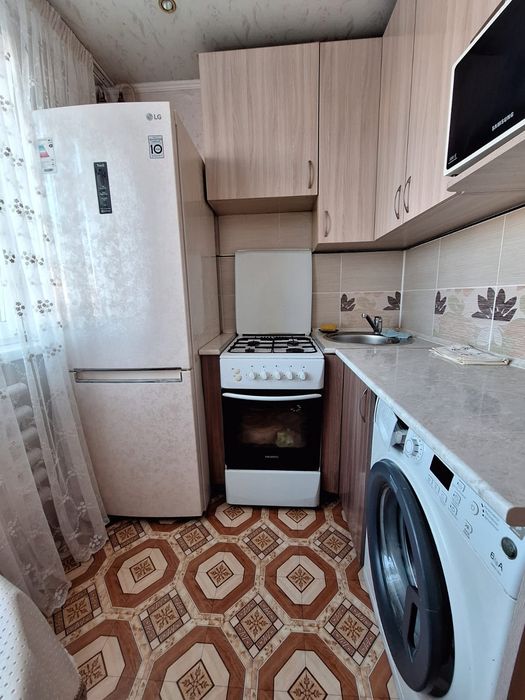 Продам 2к квартиру р-н Парка Победы 5/5