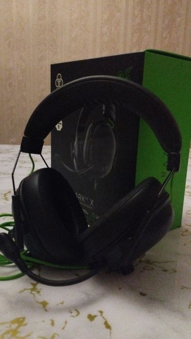 Науушники  Razer blackshark V2 x.