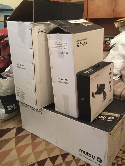 Бебешка количка, кош, стол и стъпало Mutsy EVO