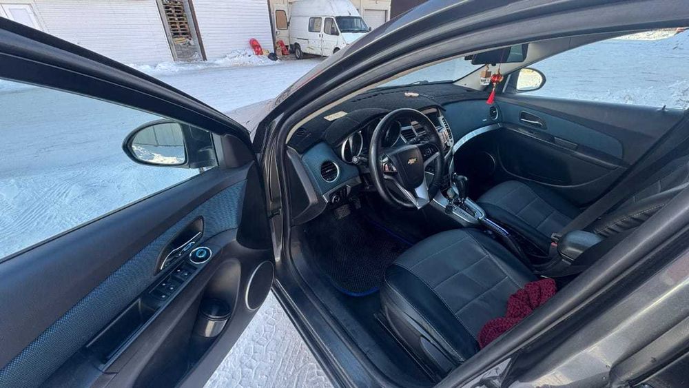 Chevrolet Cruze 2012 г.