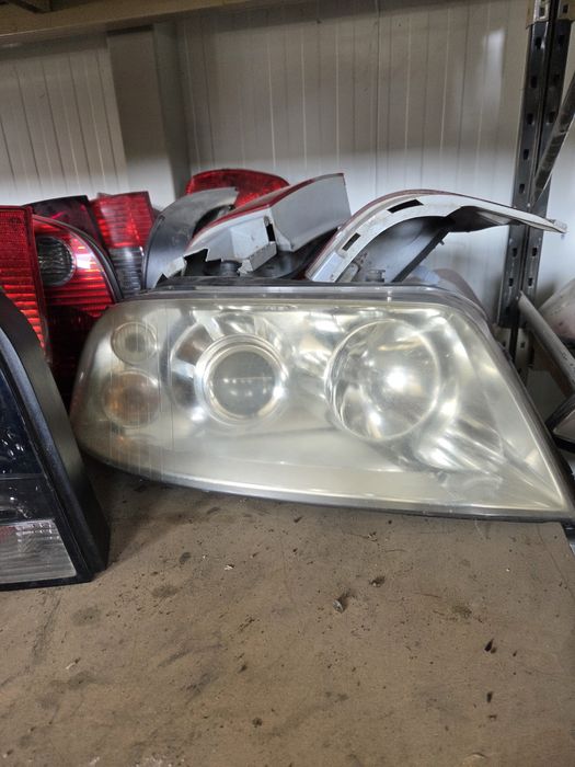 Фарове VW Sharan Xenon