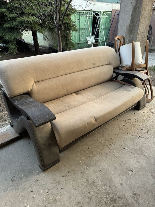 Продается диван 3х местный