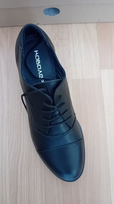 Дамски пролетно-есенни обувки от естествена кожа