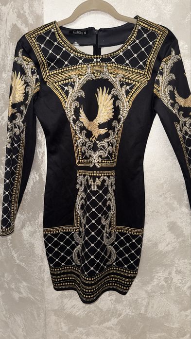 Рокля с детаили !!!