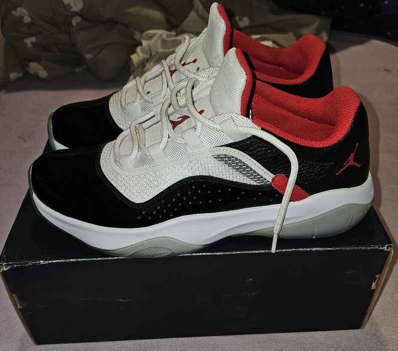 Air Jordan 11 low