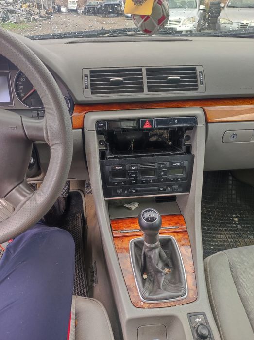 Audi a4  2.0tdi 140ks