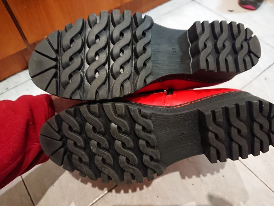 Боти, кожени 39 номер