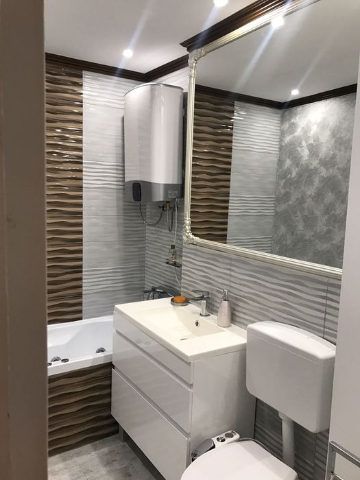 Inchiriez  Apartament 2 camere decomandat