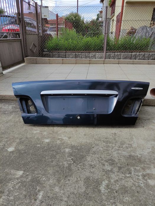 Капак заден за Мерцедес 2.2 cdi