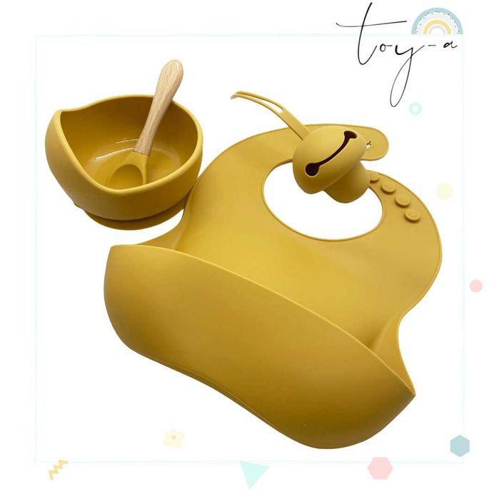 Комплект купа, лигавник и биберонодържач от силикон