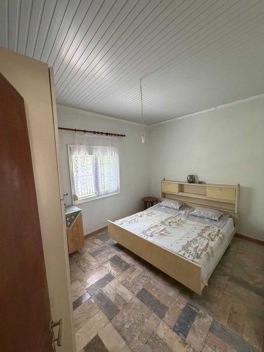Продава китна къща с площ 79 м2 с двор 249 м2 в Аспровалта, Гърция