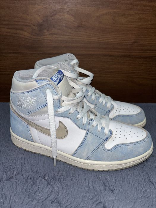 Jordan 1 Hyper Royale + Crease Shields