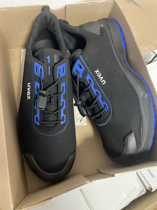 Bocanci  marca uvex originali