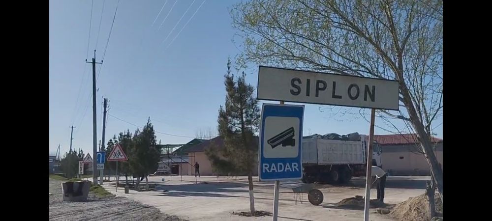 Ҳовли сотилади трассани устида бизнес учун қулай жой