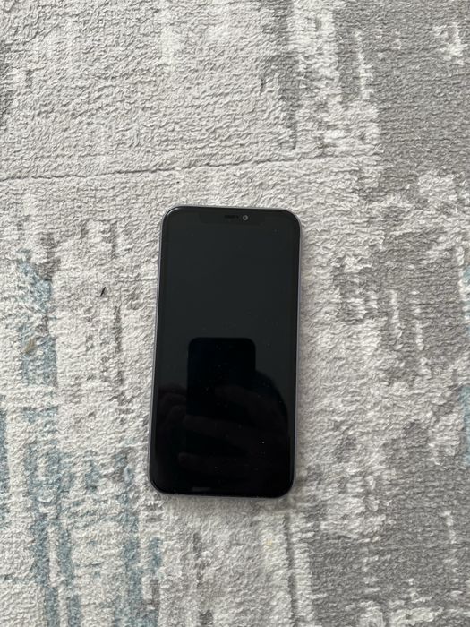 iphone 1q 64 gb продаеться