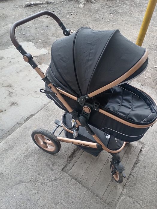 Коляска с автокреслом