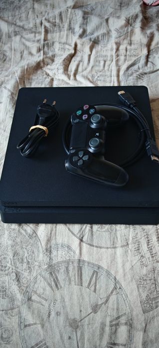 PS4 Slim + jocuri