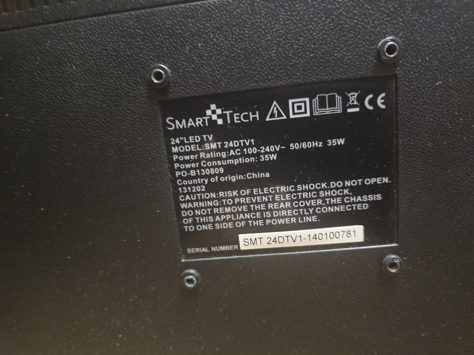 Televizor LED Smart Tech 24” – stare foarte bună