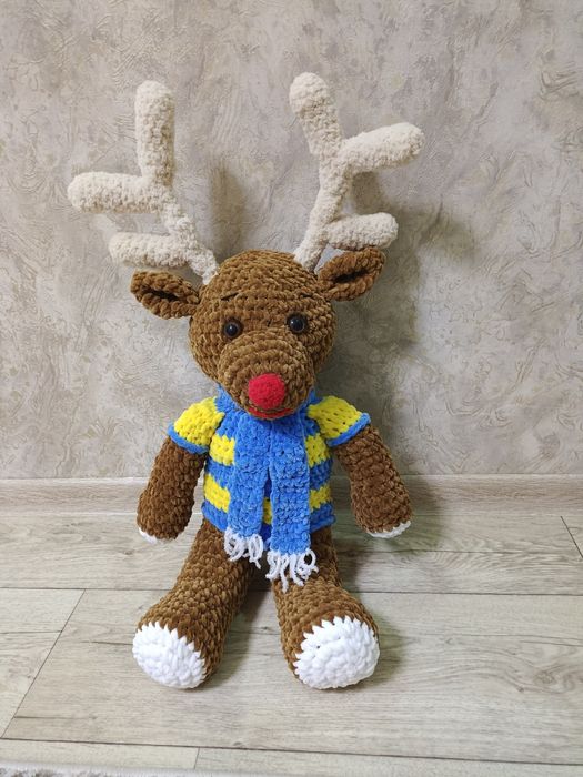 Новогодний оленёнок