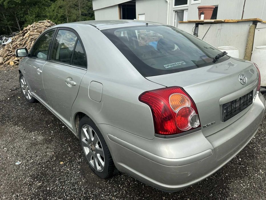 Toyota Avensis FACELIFT 2. 2 D-4D 126 к. с. НА ЧАСТИ
