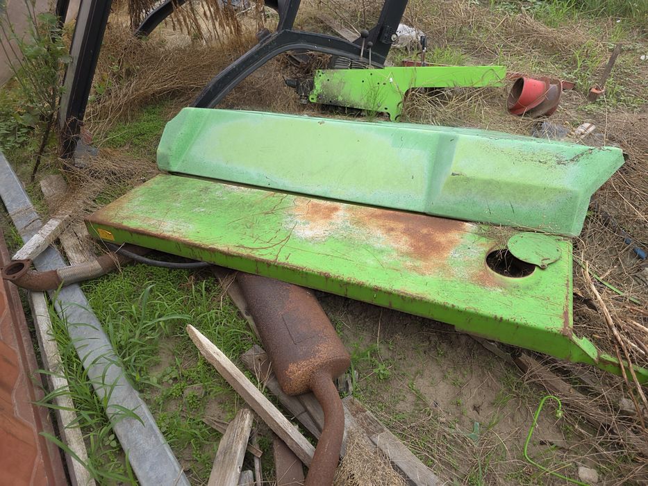 Piese merlot capota capotaj