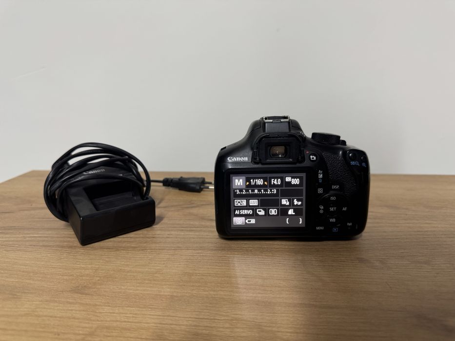 Canon EOS 1300d Обьектив EFS 18-55mm