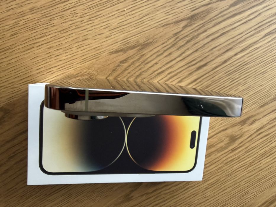 Iphone 14 pro max gold