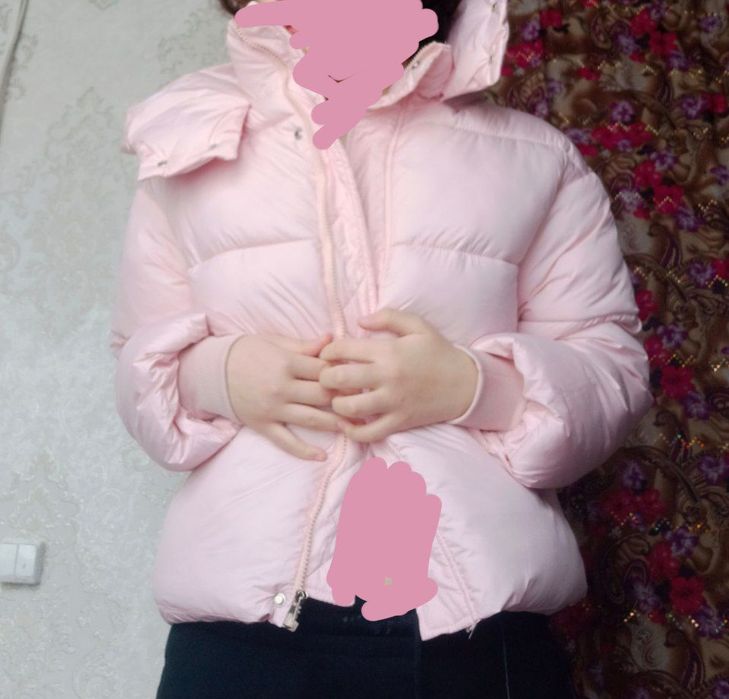 Продам женскую короткую куртку