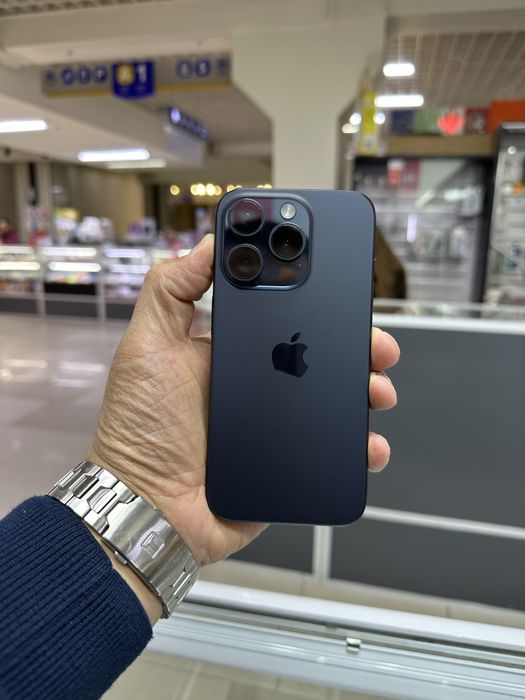 iPhone 15 pro 128GB