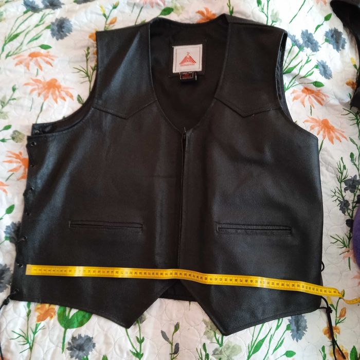 Кожен елек, елече