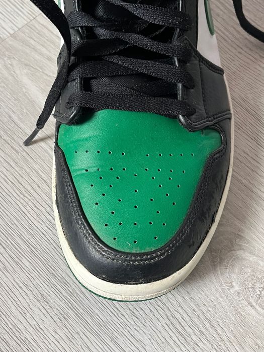 Air Jordan 1 Green Toe Mid Retro